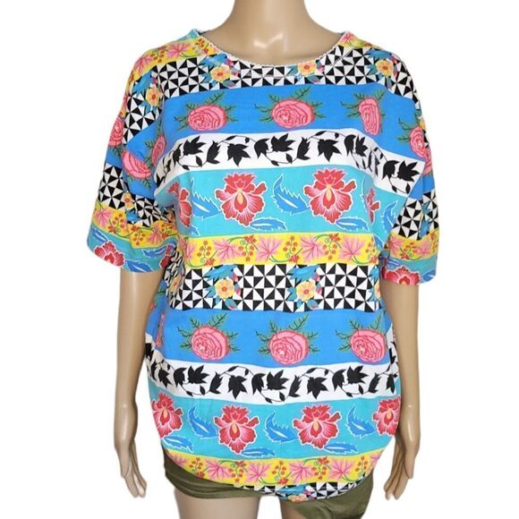 VTG Ashleigh Morgan Women's Multy-Floral pattern Short Sleeve Medium Top. - Picture 1 of 11